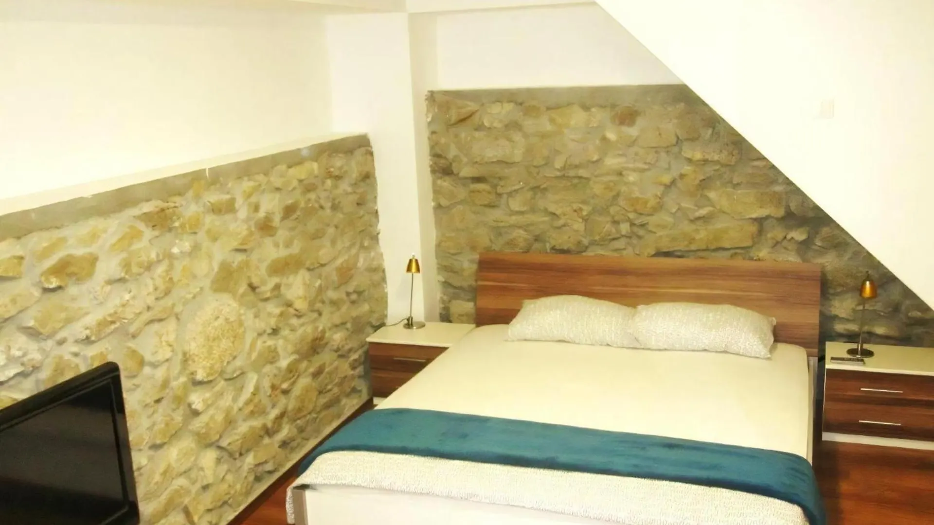 Holiday home Renoviertes Ferienhaus In Baska Mit Terrasse